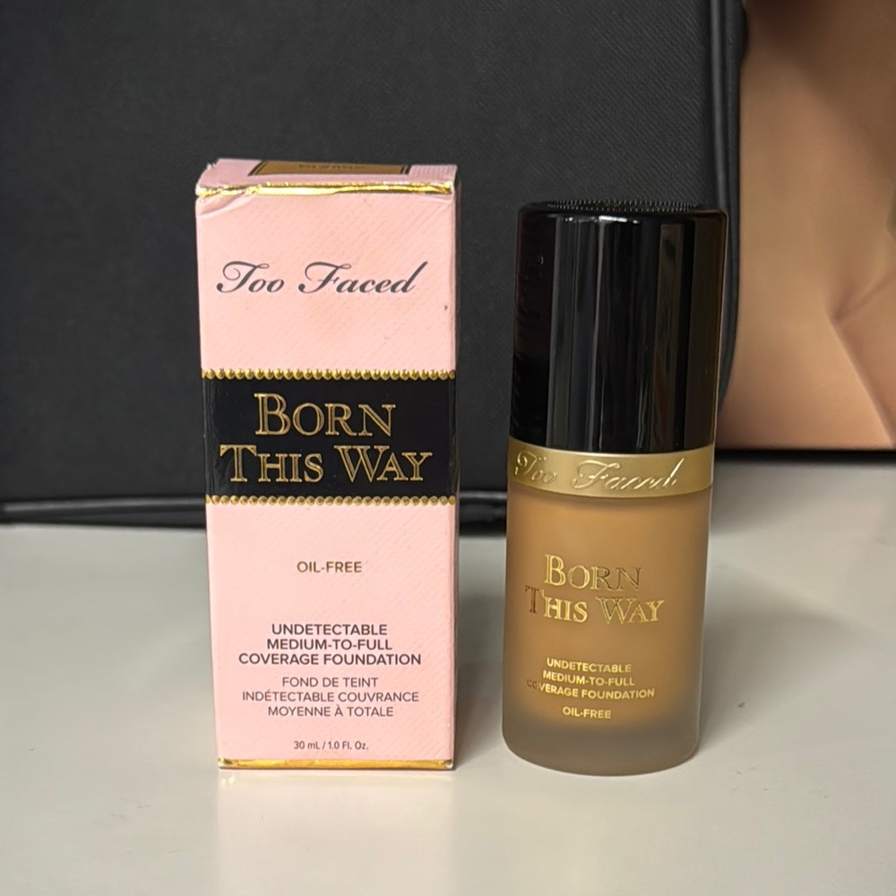 Too Faced Born This Way Foundation - praline